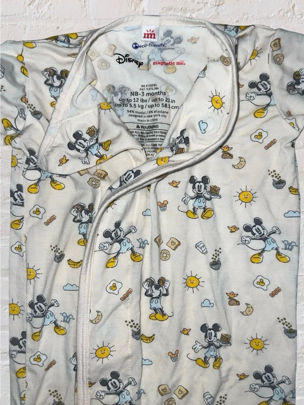 NWOT MAGNETIC ME GOWN DISNEY SIZE NB-3M